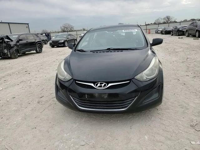 2016 Hyundai Elantra - Image 11