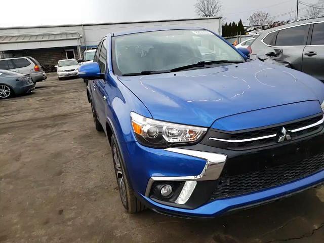 2018 Mitsubishi Outlander - Image 11