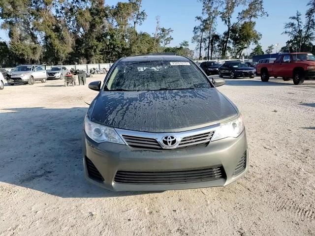 2014 Toyota Camry - Image 10