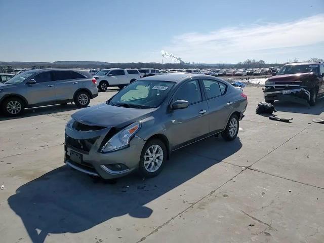 2018 Nissan Versa - Image 14