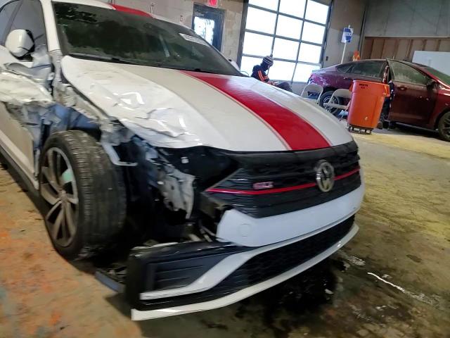 2019 Volkswagen Jetta - Image 11