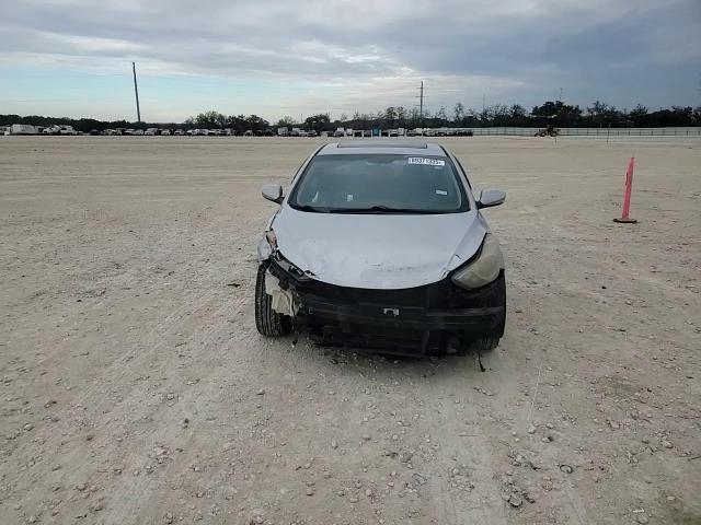2012 Hyundai Elantra - Image 11