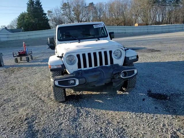 2019 Jeep Wrangler - Image 11