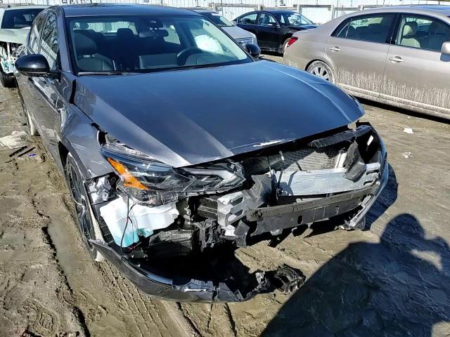 2024 Nissan Altima - Image 13