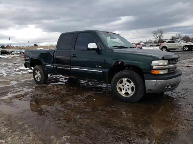 2001 Chevrolet Silverado - Image 11