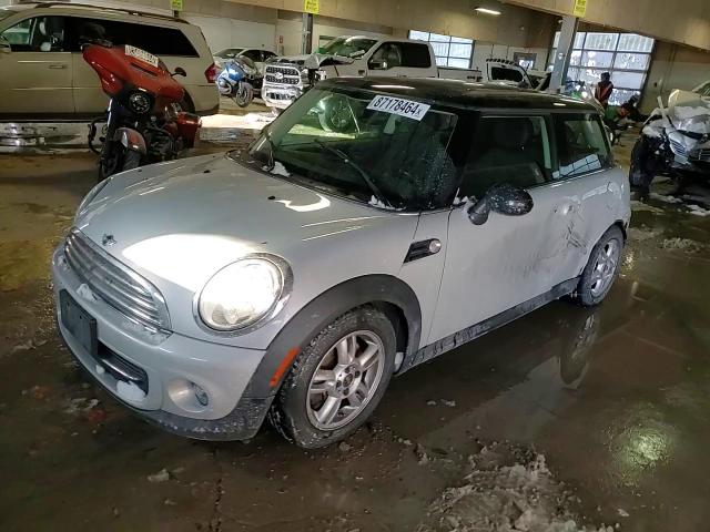 2013 Mini Cooper VIN: WMWSU3C52DT688154 Lot: 87178464