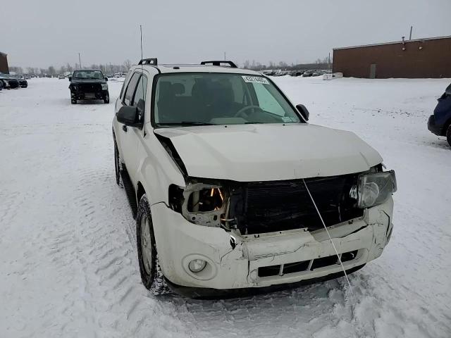 2010 Ford Escape - Image 12