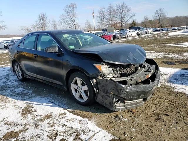 2012 Toyota Camry - Image 11