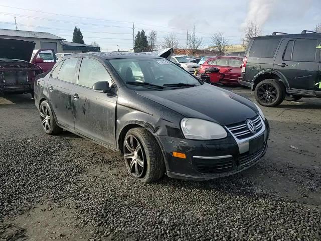 2009 Volkswagen Jetta - Image 11
