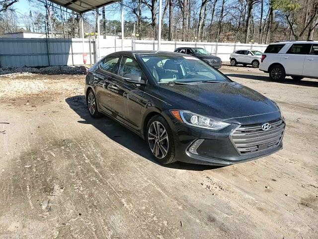 2017 Hyundai Elantra - Image 13