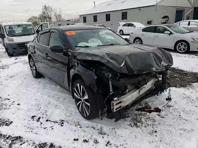 2019 Nissan Altima - Image 14