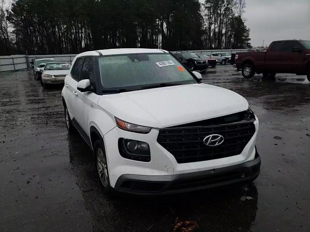 2021 Hyundai Venue - Image 11