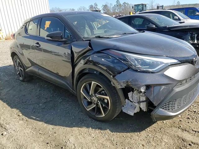 2021 Toyota C-HR - Image 11
