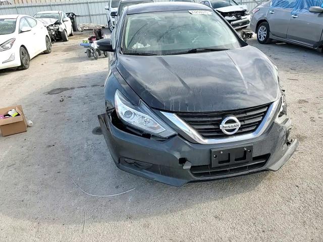 2017 Nissan Altima - Image 10