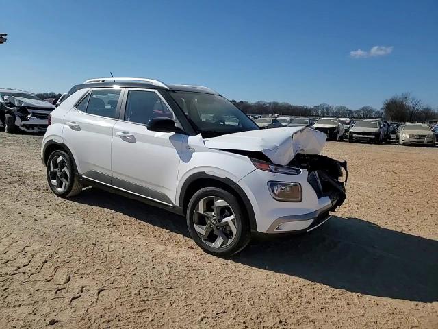 2024 Hyundai Venue - Image 13