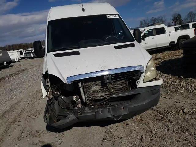 2008 Dodge Sprinter - Image 12
