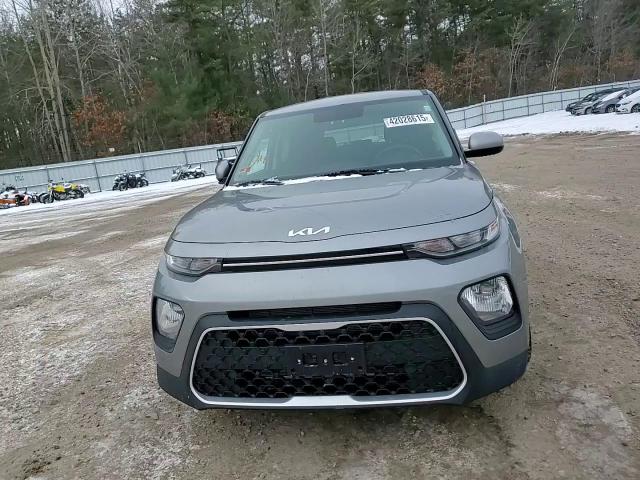 2022 Kia Soul - Image 11