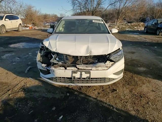 2019 Volkswagen Jetta - Image 10
