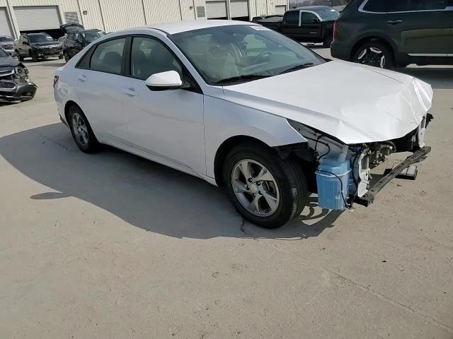 2021 Hyundai Elantra - Image 11