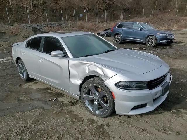 2020 Dodge Charger - Image 13