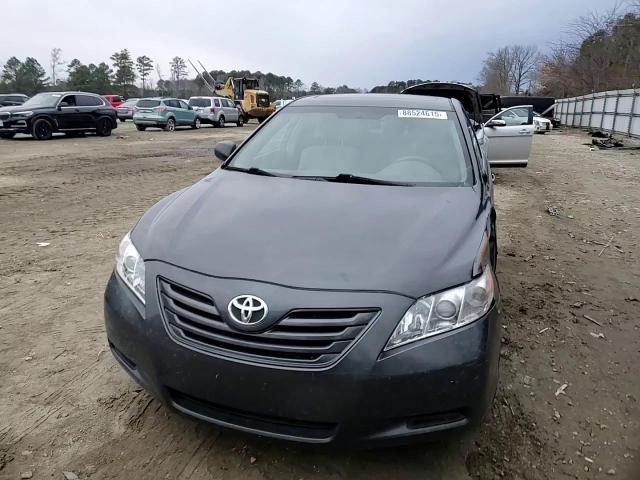 2009 Toyota Camry - Image 10