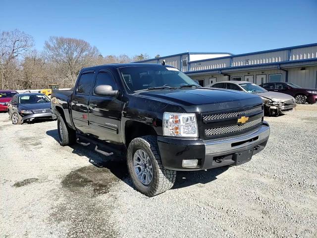 2011 Chevrolet Silverado - Image 11