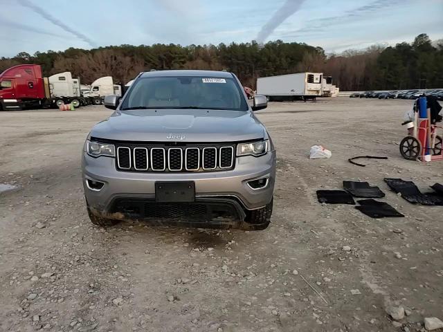 2018 Jeep Grand Cherokee - Image 11