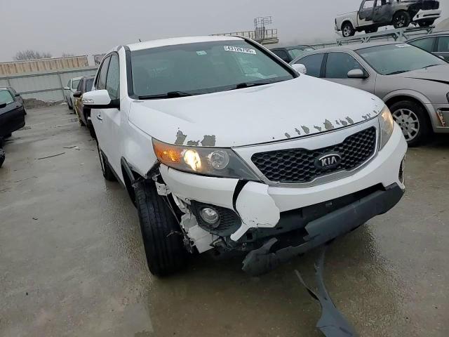 2013 Kia Sorento - Image 12