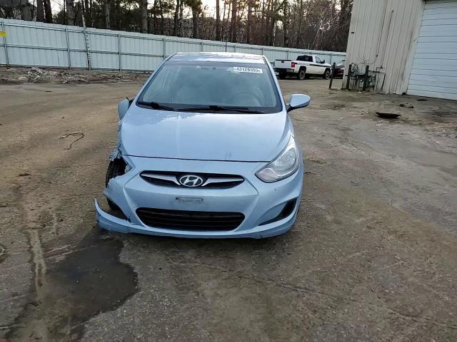 2013 Hyundai Accent - Image 10