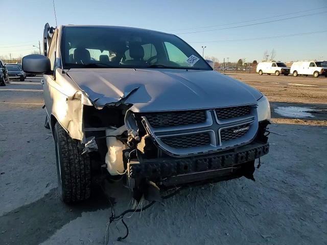 2017 Dodge Caravan - Image 10