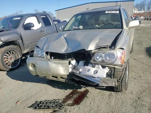 2002 Toyota Highlander - Image 11