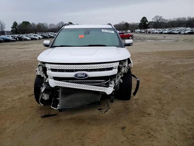 2015 Ford Explorer - Image 12