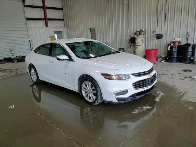 2016 Chevrolet Malibu - Image 13