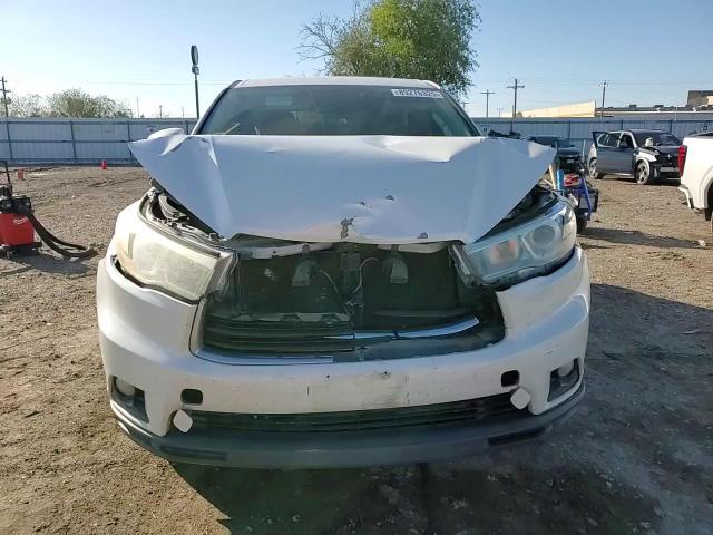 2016 Toyota Highlander - Image 11