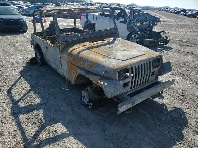 1995 Jeep Wrangler - Image 11