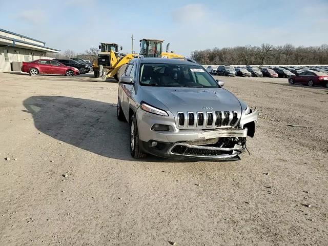 2016 Jeep Grand Cherokee - Image 14
