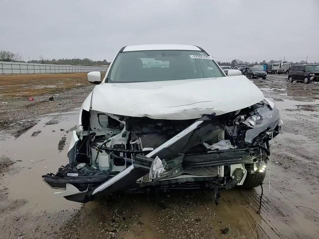 2018 Nissan Rogue - Image 11