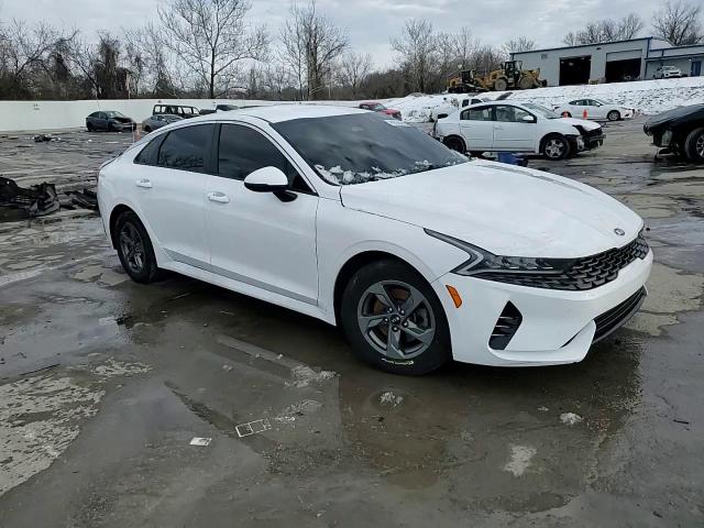 2021 Kia K5 - Image 11