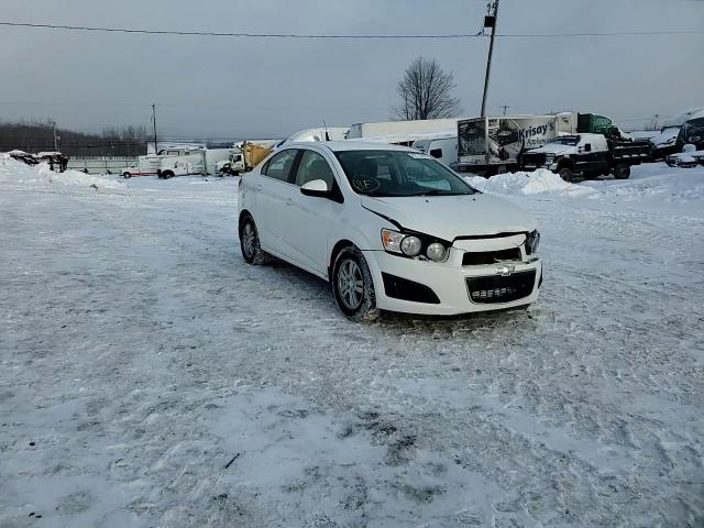 2014 Chevrolet Sonic - Image 13