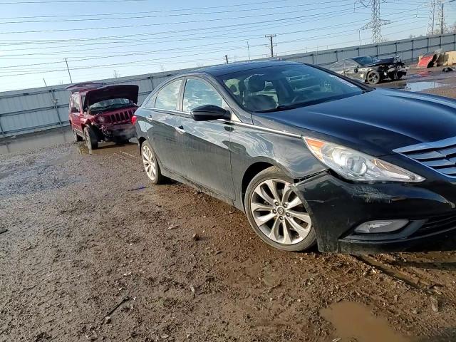 2013 Hyundai Sonata - Image 11