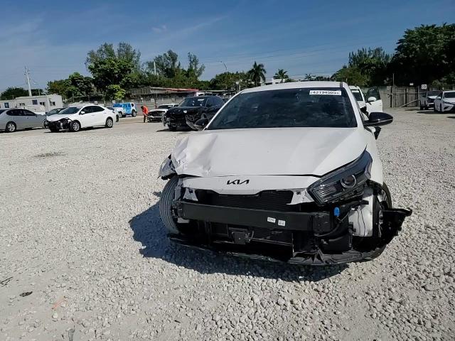 2024 Kia Forte - Image 10