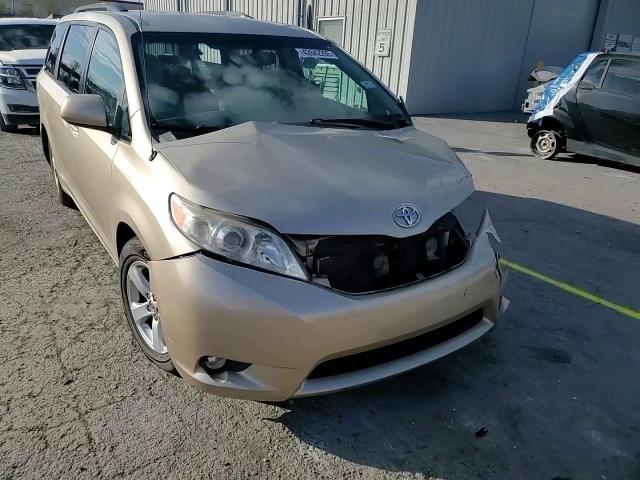 2014 Toyota Sienna Le VIN: 5TDKK3DC2ES410070 Lot: 42642285