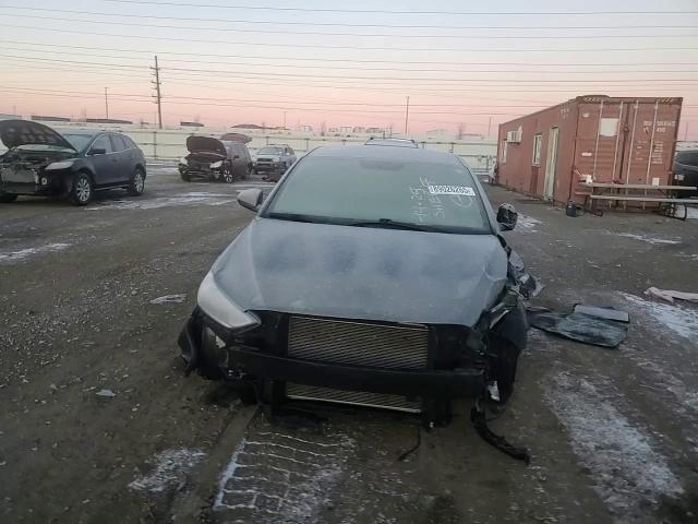 2018 Hyundai Elantra - Image 11