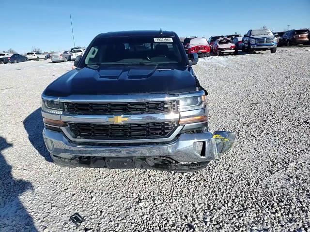 2017 Chevrolet Silverado - Image 10