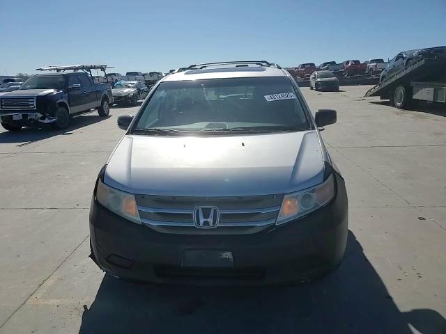 2012 Honda Odyssey - Image 11