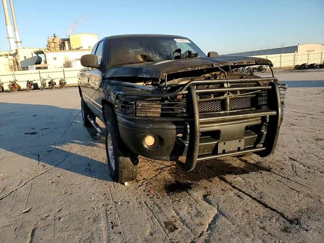 2001 Dodge RAM - Image 11
