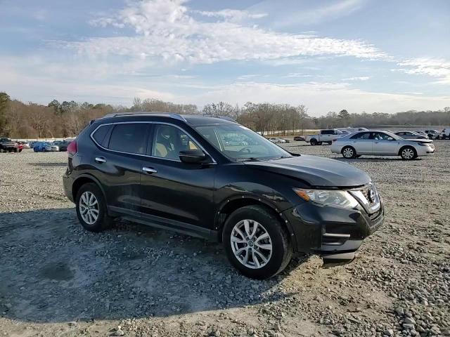 2017 Nissan Rogue - Image 12