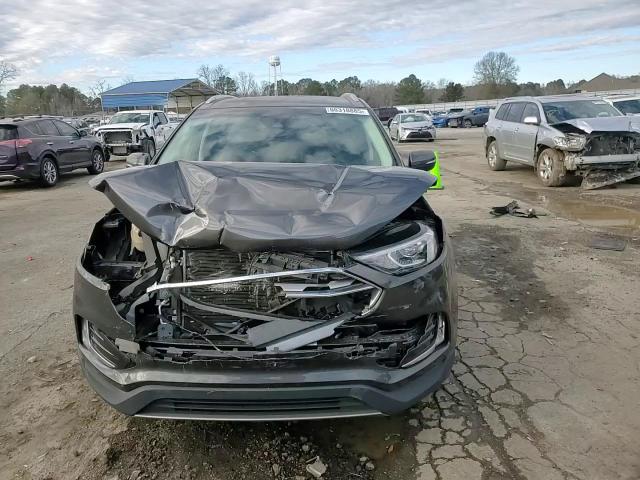2019 Ford Edge - Image 11