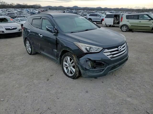 2014 Hyundai Santa Fe - Image 12