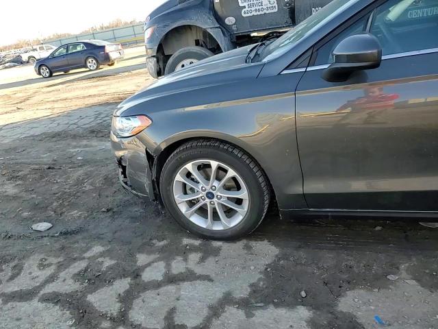 2020 Ford Fusion - Image 11